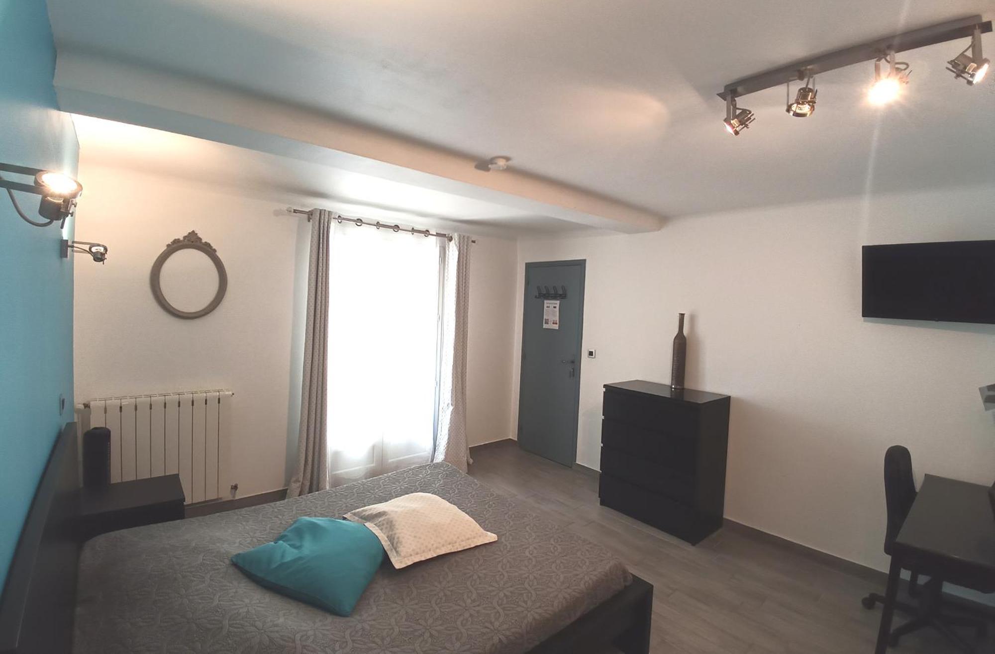 Sur Les Pas De Pagnol Panzió Aubagne Szoba fotó